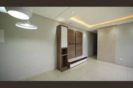 Casa para alugar com 180m², 3 quartos e 2 vagasSala