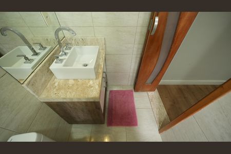 Casa para alugar com 180m², 3 quartos e 2 vagasBanheiro da Suíte