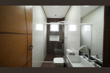 Casa para alugar com 180m², 3 quartos e 2 vagasBanheiro Social