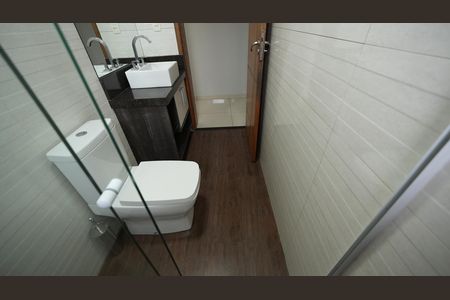 Casa para alugar com 180m², 3 quartos e 2 vagasBanheiro Social