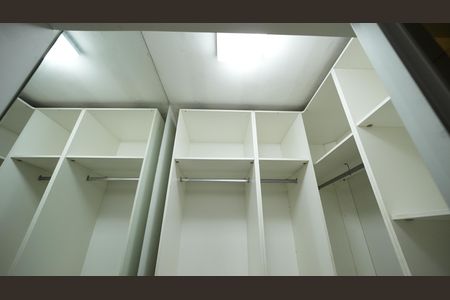 Casa para alugar com 180m², 3 quartos e 2 vagasQuarto Suíte