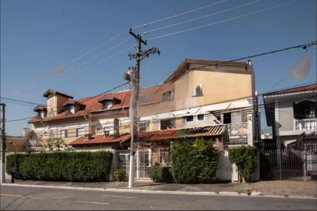 Casa à venda com 110m², 4 quartos e 2 vagas Casa à venda com 110m², 4 quartos e 2 vagasFoto 26