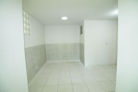 Sala de casa para alugar com 2 quartos, 70m² em Vila da Penha, Rio de Janeiro