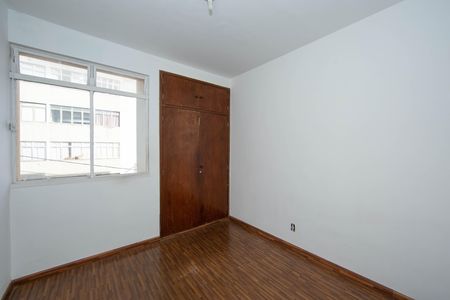 Apartamento à venda com 100m², 3 quartos e 2 vagas Apartamento à venda com 100m², 3 quartos e 2 vagasQUARTO3
