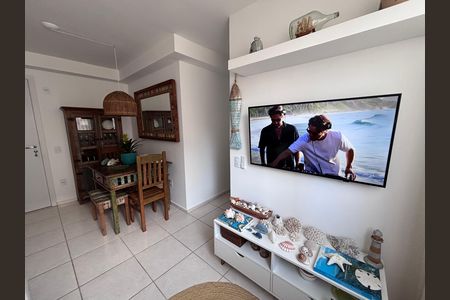 Sala de apartamento à venda com 2 quartos, 48m² em Barra da Tijuca, Rio de Janeiro