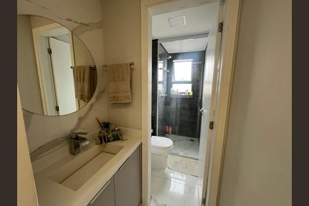 Apartamento à venda com 55m², 2 quartos e 1 vaga Apartamento à venda com 55m², 2 quartos e 1 vagaBanheiro