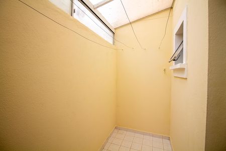 Apartamento à venda com 58m², 2 quartos e 1 vaga Apartamento à venda com 58m², 2 quartos e 1 vagaÁrea de Serviço