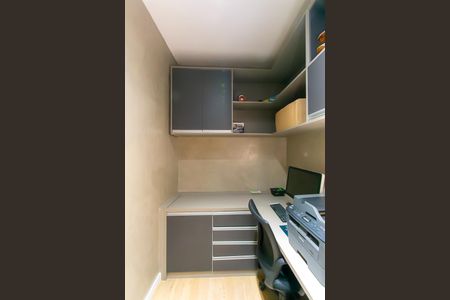 Casa para alugar com 200m², 3 quartos e 1 vaga Casa para alugar com 200m², 3 quartos e 1 vagaQuarto 2 - Escritório