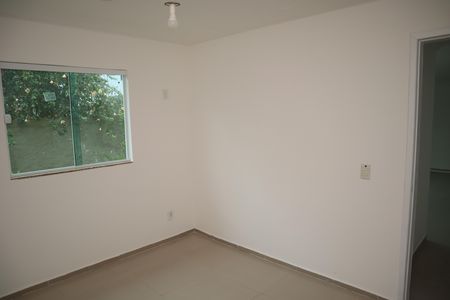 QUARTO 1 de casa para alugar com 3 quartos, 120m² em Vargem Grande, Rio de Janeiro