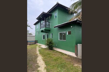 FACHADA de casa para alugar com 3 quartos, 120m² em Vargem Grande, Rio de Janeiro