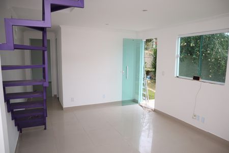 Casa para alugar com 120m², 3 quartos e 3 vagasSALA