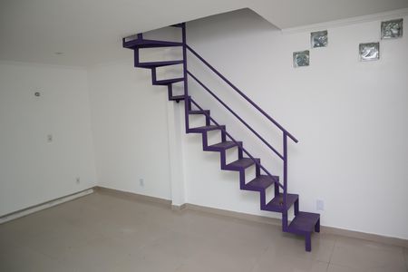 SALA de casa para alugar com 3 quartos, 120m² em Vargem Grande, Rio de Janeiro