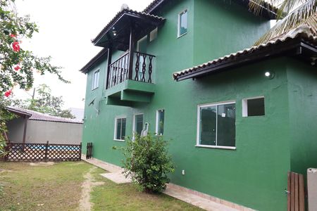 Casa para alugar com 120m², 3 quartos e 3 vagasFACHADA