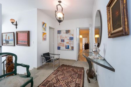 Casa à venda com 378m², 5 quartos e 4 vagas