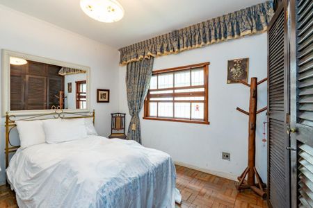 Casa à venda com 378m², 5 quartos e 4 vagas