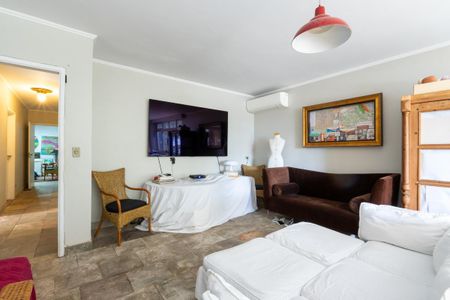 Casa à venda com 378m², 5 quartos e 4 vagas