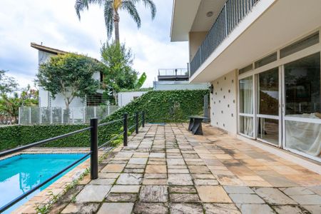 Casa à venda com 378m², 5 quartos e 4 vagas