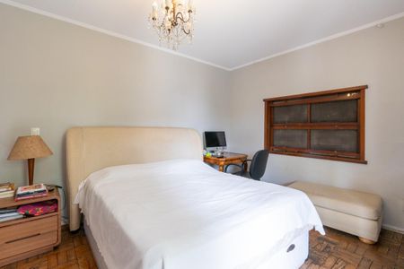 Casa à venda com 4 quartos, 378m² em Vila Ida, São Paulo