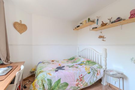 Apartamento à venda com 2 quartos, 57m² em Nova Piraju, São Paulo
