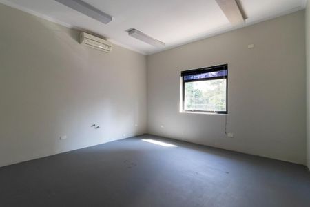 Casa à venda com 3 quartos, 358m² em Vila Congonhas, São Paulo