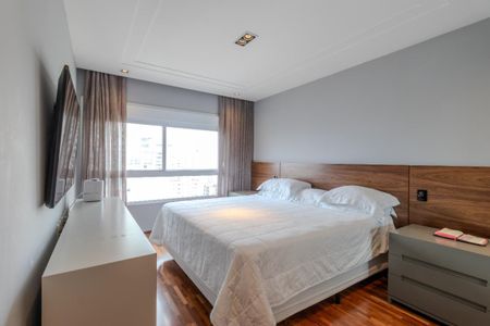 Apartamento à venda com 219m², 3 quartos e 3 vagas