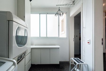 Apartamento à venda com 243m², 4 quartos e 5 vagas