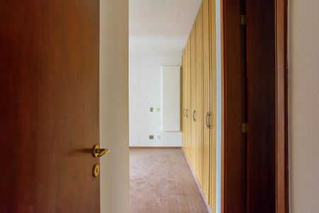Apartamento à venda com 156m², 4 quartos e 3 vagas