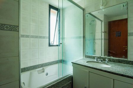 Apartamento à venda com 156m², 4 quartos e 3 vagas
