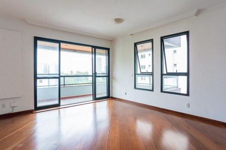 Apartamento à venda com 156m², 4 quartos e 3 vagas