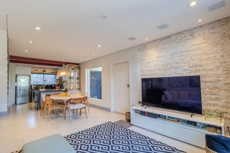 Casa à venda com 3 quartos, 116m² em Jardim Novo Mundo, São Paulo