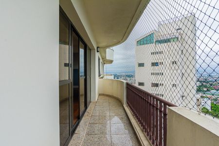 Apartamento à venda com 283m², 3 quartos e 4 vagas
