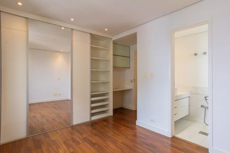 Apartamento à venda com 283m², 3 quartos e 4 vagas