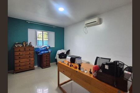Casa de Condomínio para alugar com 4 quartos, 340m² em Recreio dos Bandeirantes, Rio de Janeiro