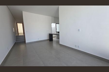 Casa para alugar com 180m², 3 quartos e 2 vagas