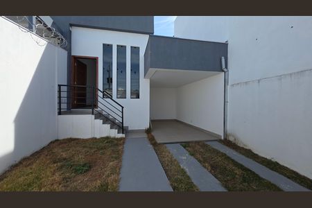 Casa para alugar com 3 quartos, 180m² em Sta Cruz, Vespasiano