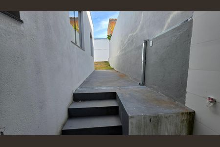 Casa para alugar com 3 quartos, 180m² em Sta Cruz, Vespasiano