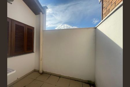 Casa para alugar com 49m², 2 quartos e 1 vaga