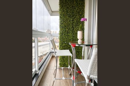 Apartamento à venda com 52m², 2 quartos e 1 vaga Apartamento à venda com 52m², 2 quartos e 1 vagaSacada