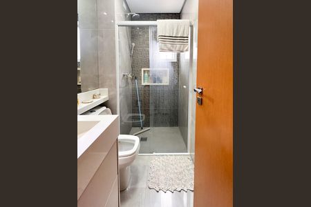 Apartamento à venda com 52m², 2 quartos e 1 vaga Apartamento à venda com 52m², 2 quartos e 1 vagaBanheiro Social