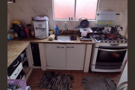 Cozinha de apartamento para alugar com 2 quartos, 54m² em Santa Terezinha, São Bernardo do Campo