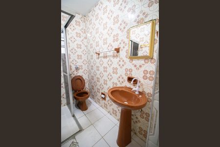 Casa para alugar com 110m², 3 quartos e sem vagaBANHEIRO