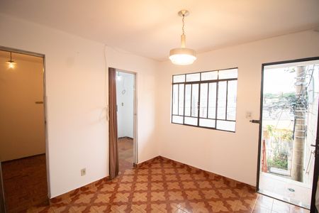 SALA de casa para alugar com 3 quartos, 110m² em Vila Carbone, São Paulo