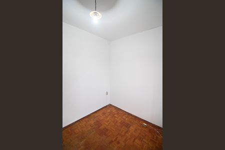 QUARTO 1 de casa para alugar com 3 quartos, 110m² em Vila Carbone, São Paulo
