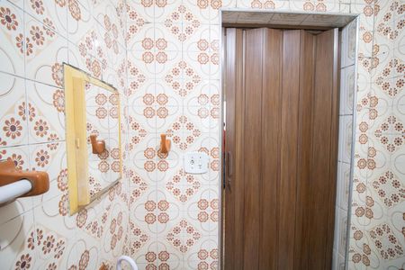 Casa para alugar com 110m², 3 quartos e sem vagaBANHEIRO