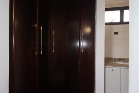 Apartamento para alugar com 106m², 3 quartos e 1 vagaSuíte - Closet