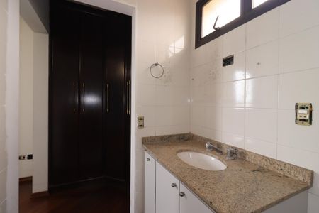 Apartamento para alugar com 106m², 3 quartos e 1 vagaBanheiro da Suíte