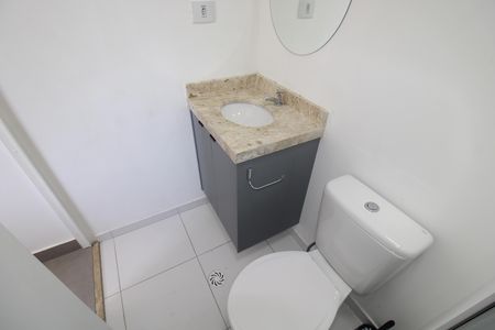Banheiro de kitnet/studio para alugar com 1 quarto, 25m² em Santana, São Paulo