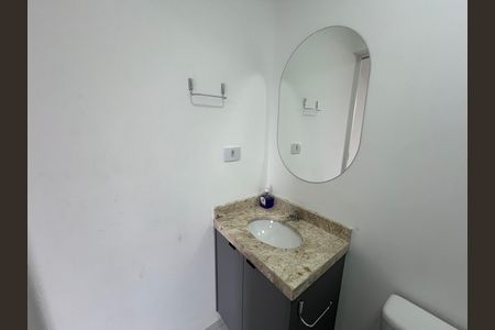 Banheiro de apartamento para alugar com 0 quarto, 25m² em Santana, São Paulo