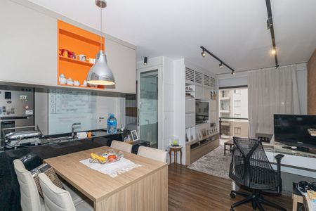 Apartamento à venda com 43m², 1 quarto e 1 vaga Apartamento à venda com 43m², 1 quarto e 1 vagaSala de Jantar