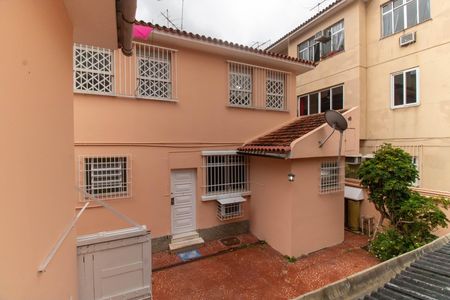 Casa para alugar com 300m², 5 quartos e 4 vagas Casa para alugar com 300m², 5 quartos e 4 vagasÁrea externa